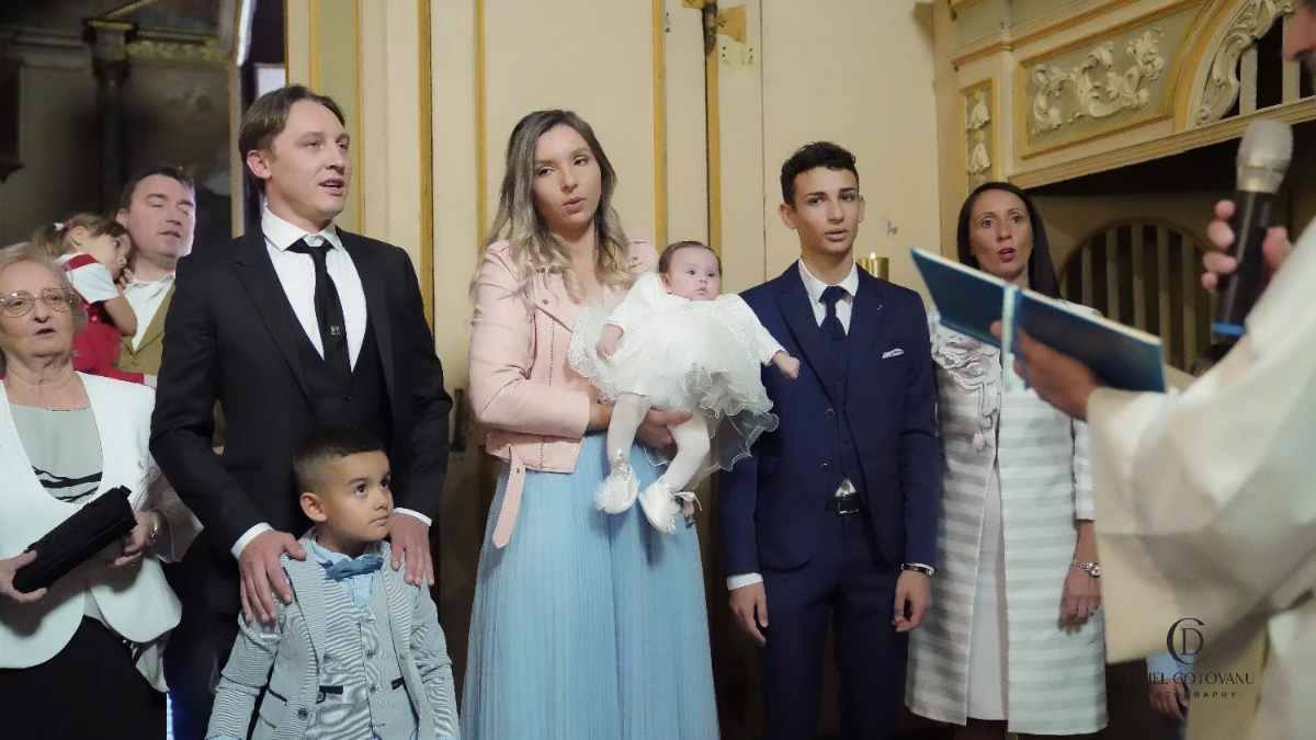 Botez tradițional - fotografie emoționantă și discretă